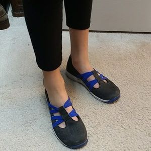 Dansko slip ons